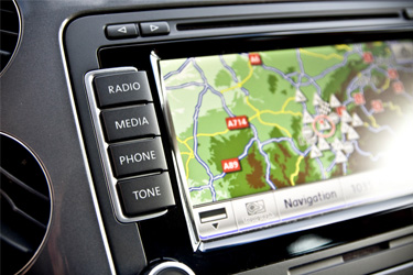 tt_navigacia-stredovy-panel-v-aute (1)